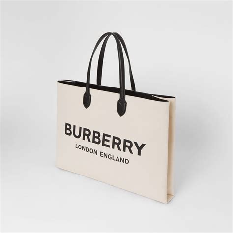 burberry uomo 2017|burberry sito ufficiale borse.